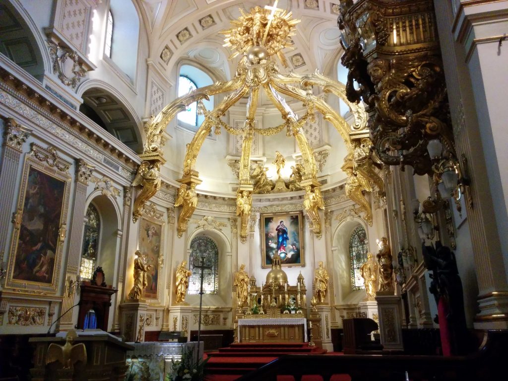 Alter at Notre-Dame Catherdral